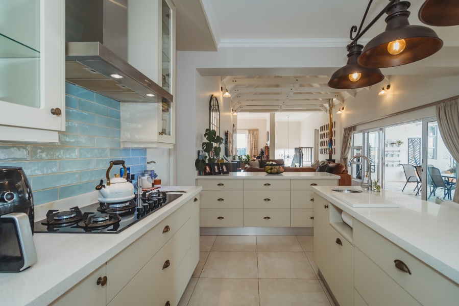 4 Bedroom Property for Sale in Kingswood Golf Estate Western Cape